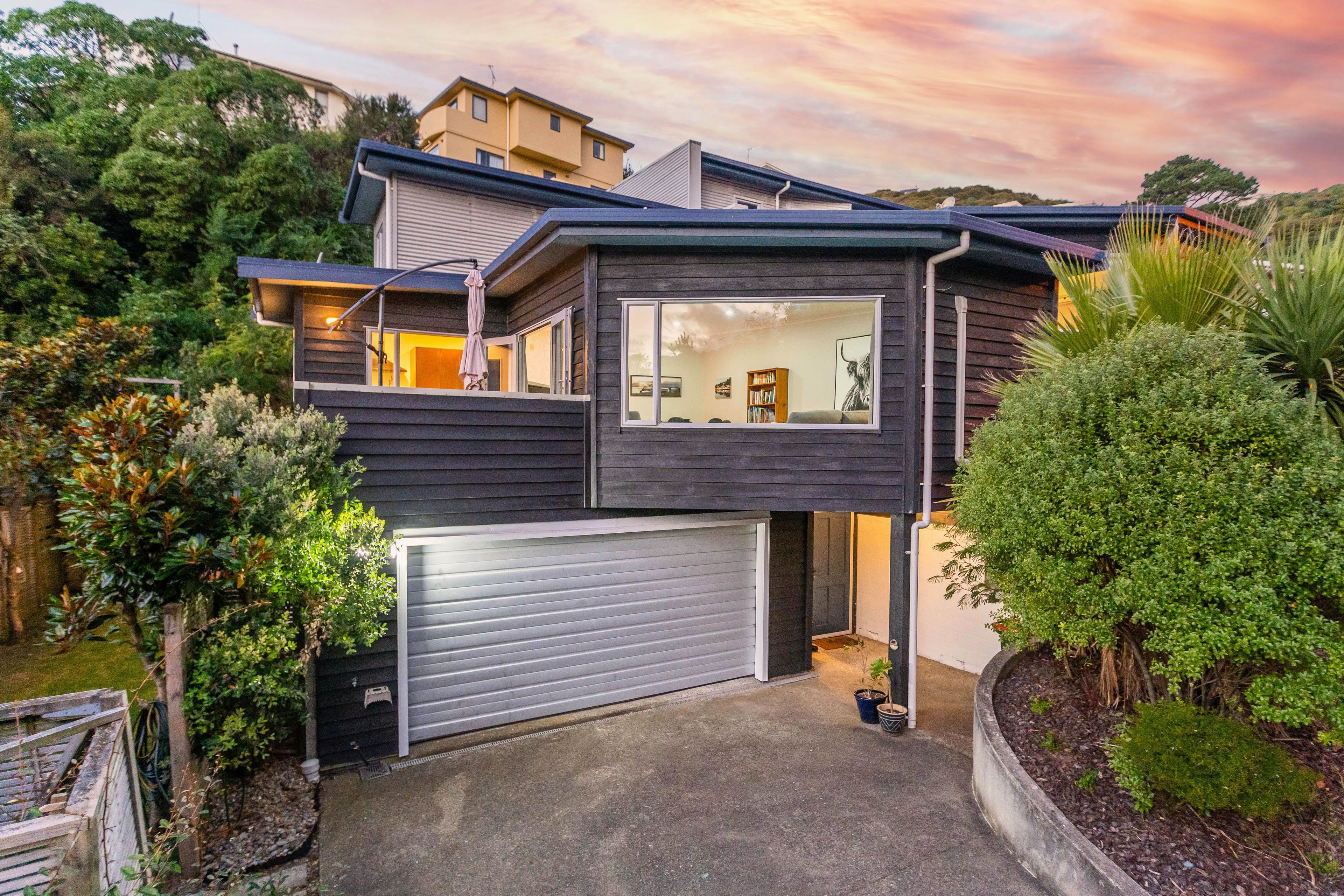 3 Paremata Drive, Paremata, Porirua City, Wellington | Tall Poppy