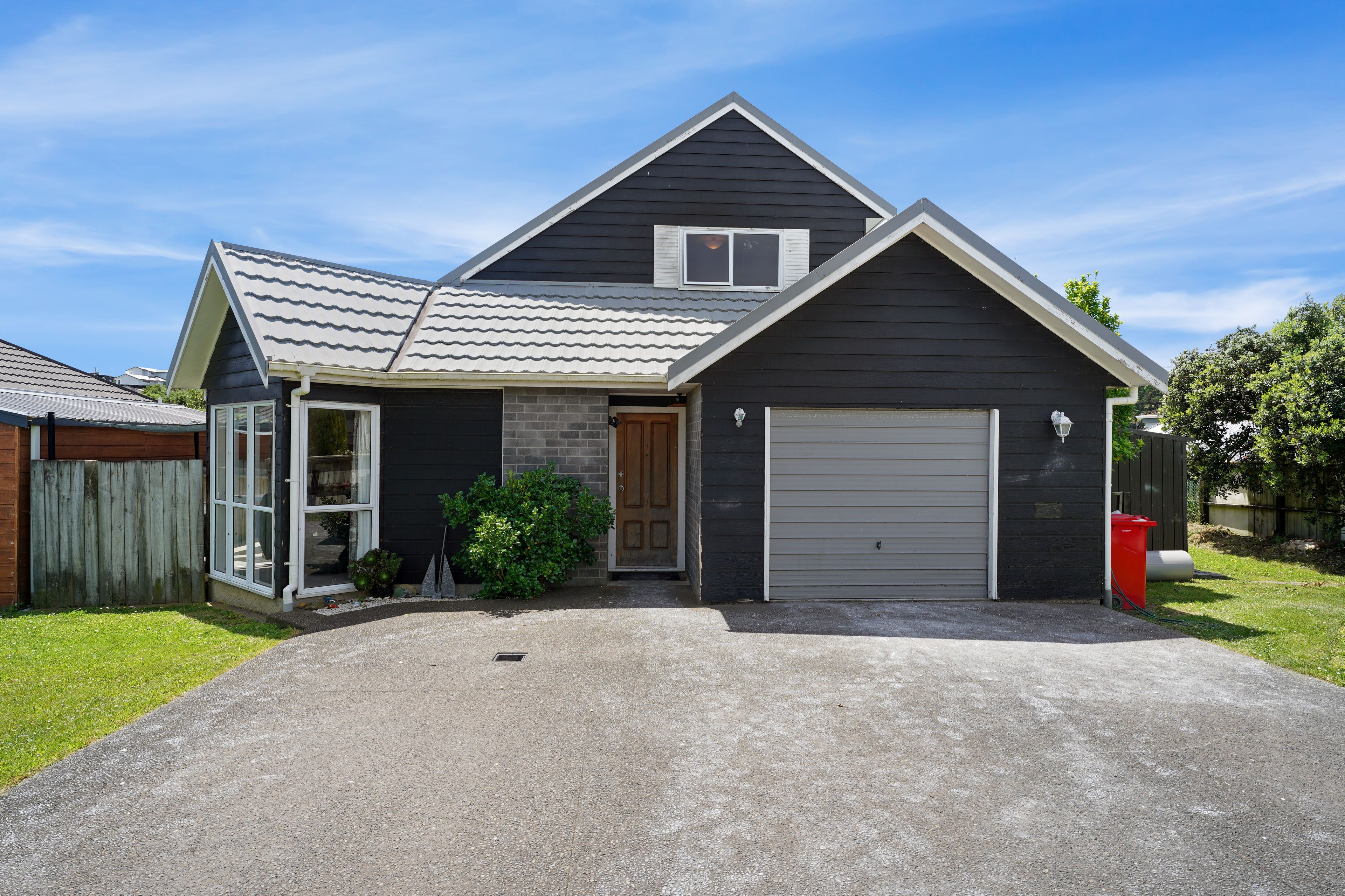 7 Westridge, Camborne, Porirua City, Wellington | Tall Poppy