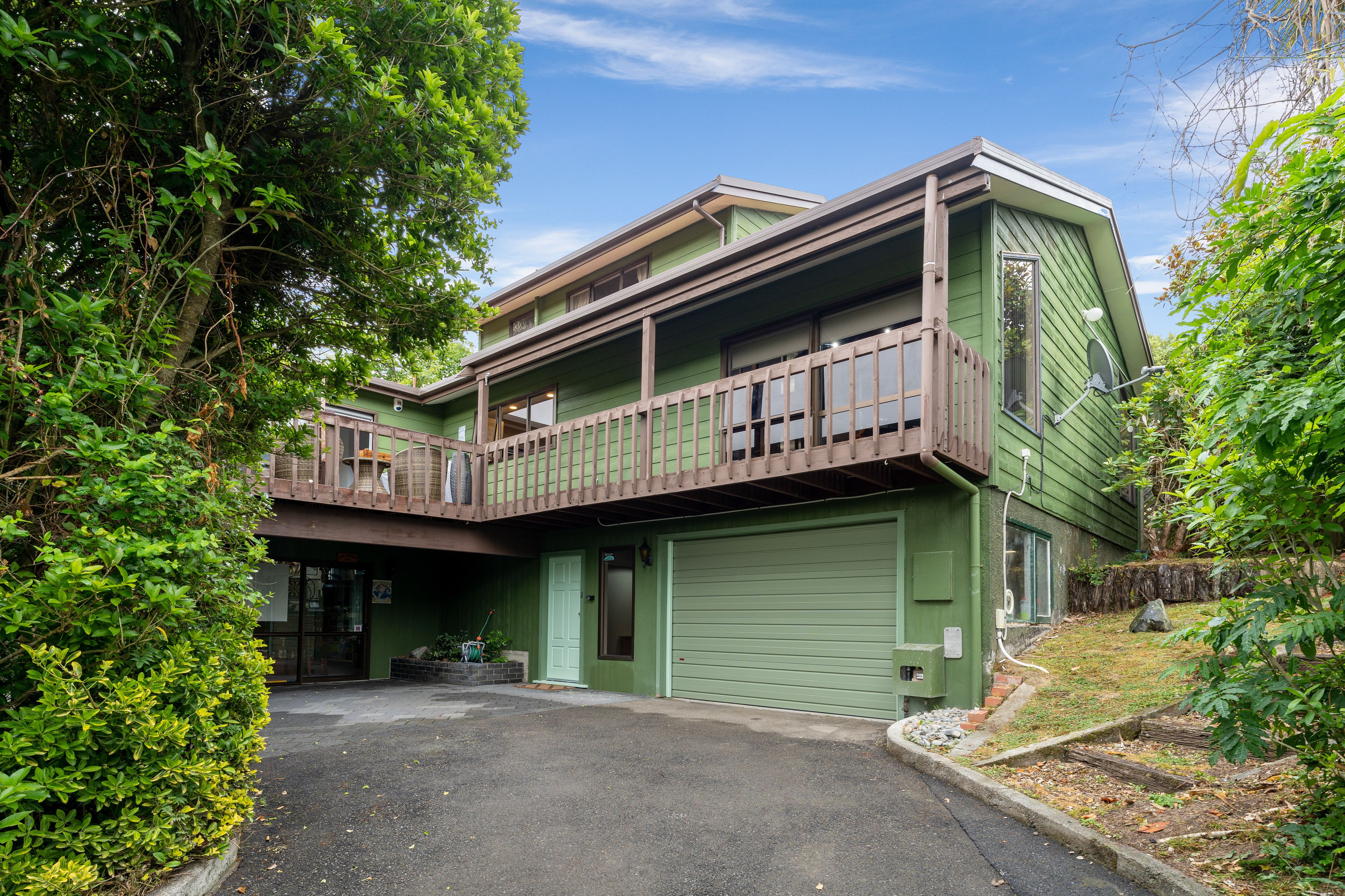 10 Latitude Close, Whitby, Porirua City, Wellington | Tall Poppy