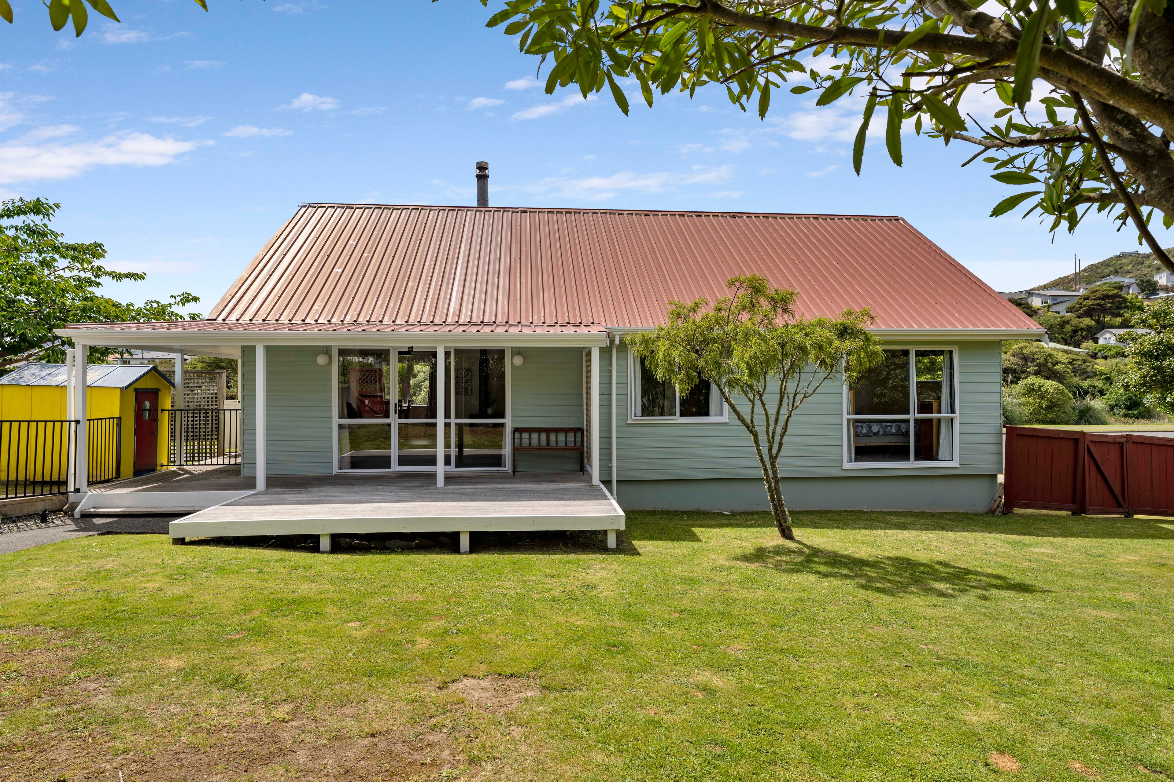 2 Seagull Place, Whitby, Porirua City, Wellington | Tall Poppy