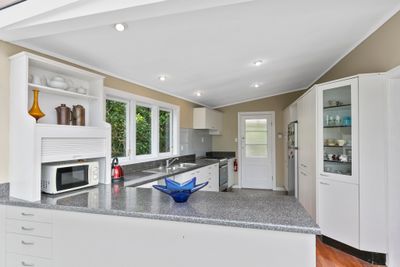 18 Charlotte Avenue, Brooklyn, Wellington City, Wellington | Tall Poppy 