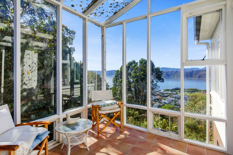 15 Lyons Crescent, Strathmore Park, Wellington City