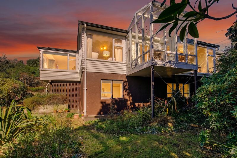 15 Lyons Crescent, Strathmore Park, Wellington City